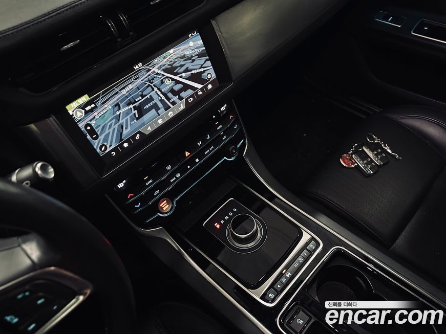 Jaguar XF 2018