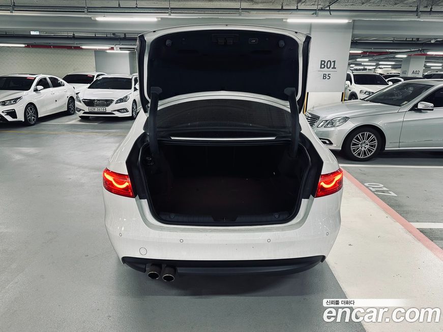 Jaguar XF 2018