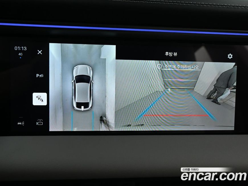 Porsche Macan 2025