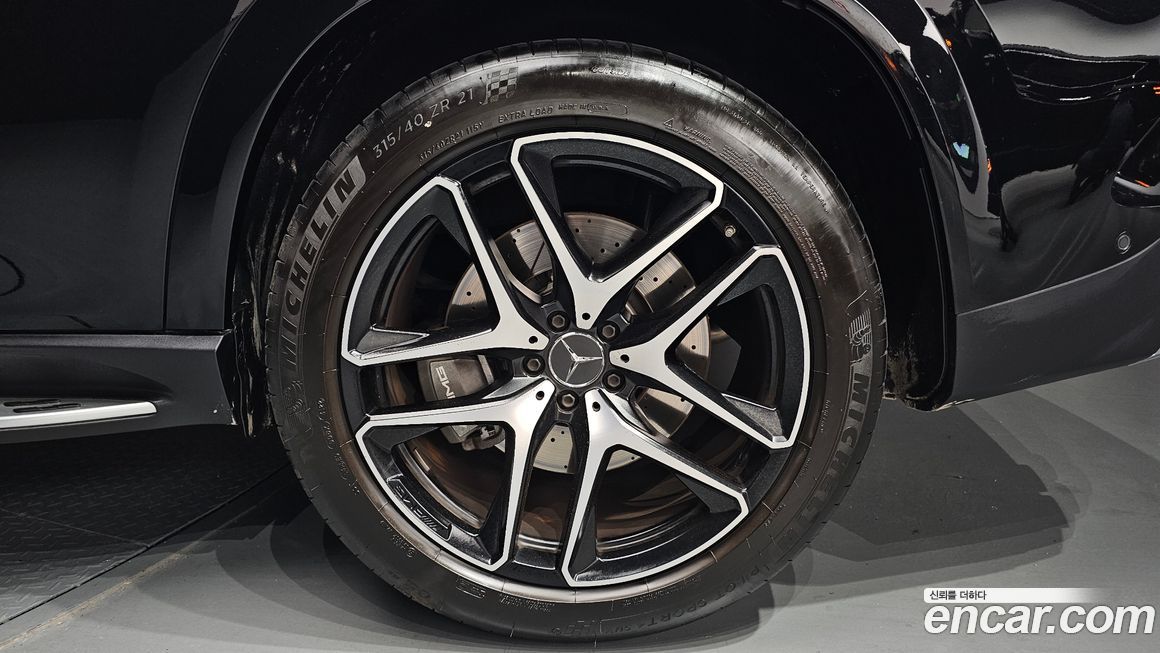 Mercedes-Benz GLE-Class 2023