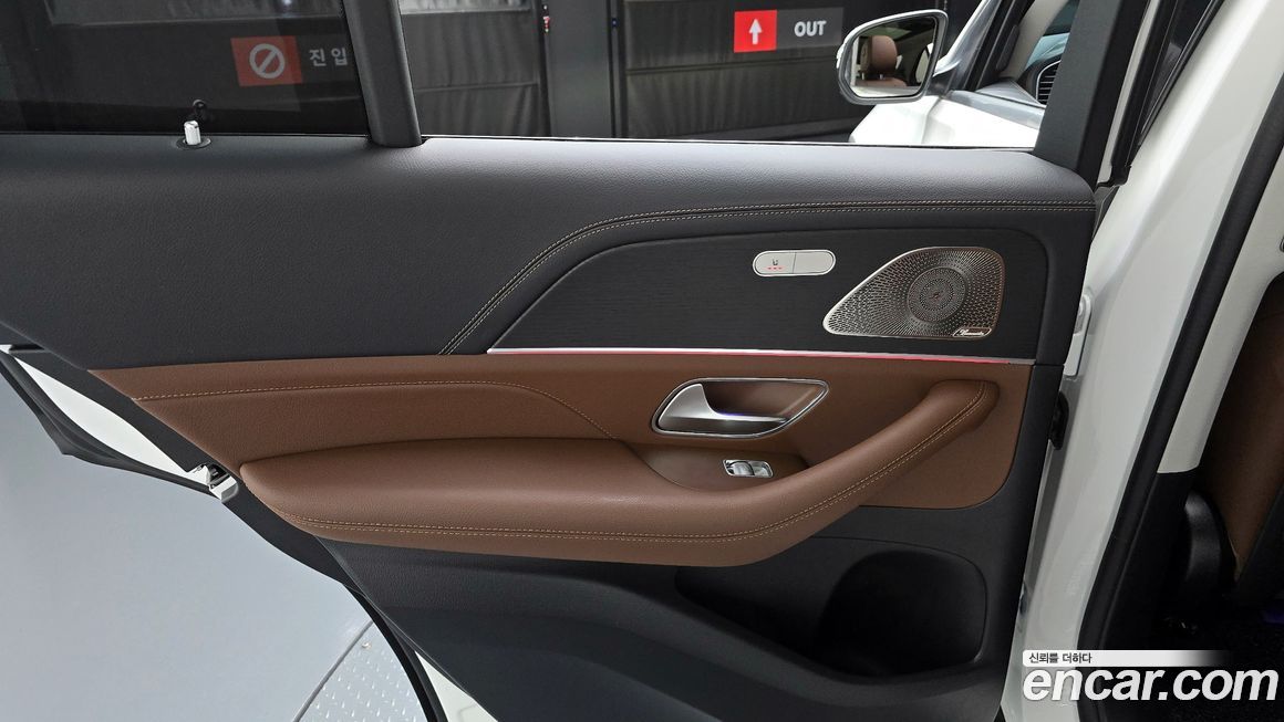 Mercedes-Benz GLE-Class 2025