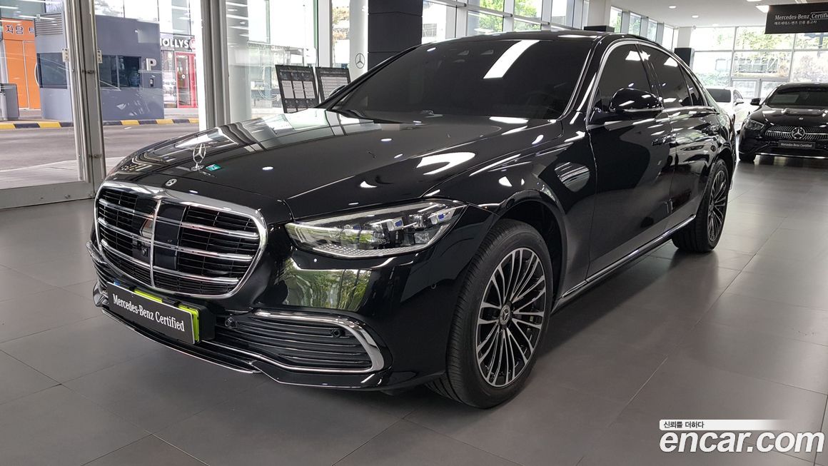 Mercedes-Benz S-Class 2025