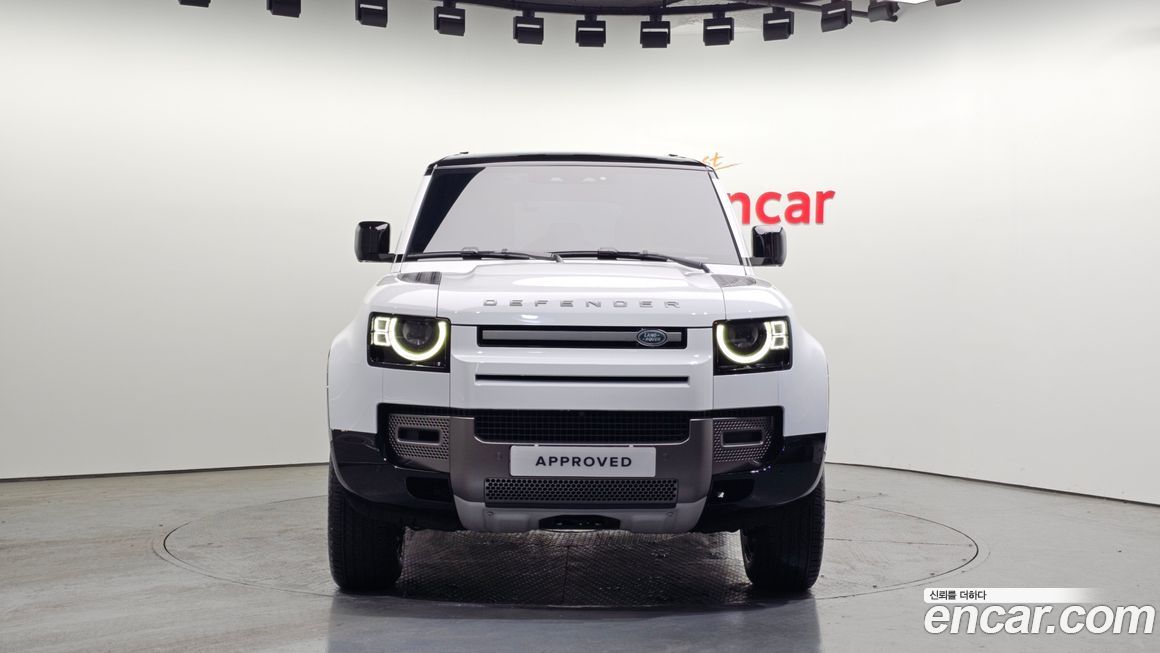 Land Rover Defender 2025