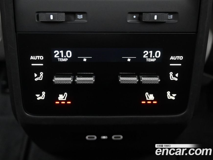 Porsche Macan 2025