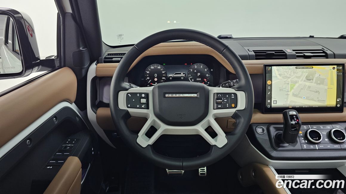 Land Rover Defender 2025