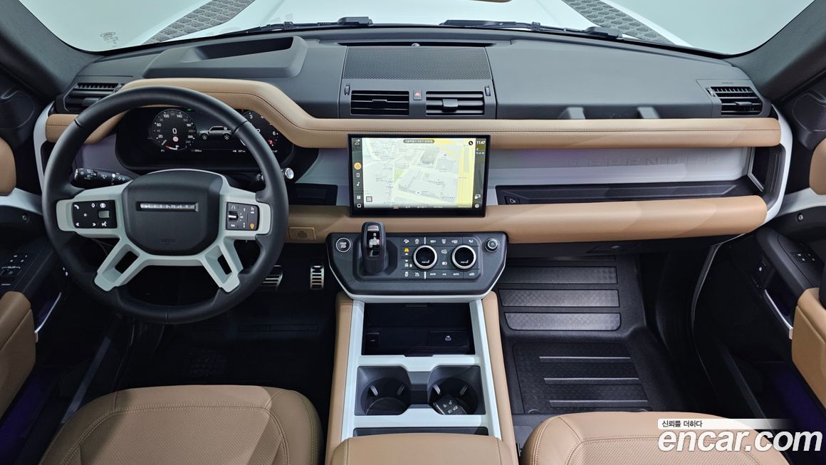 Land Rover Defender 2025