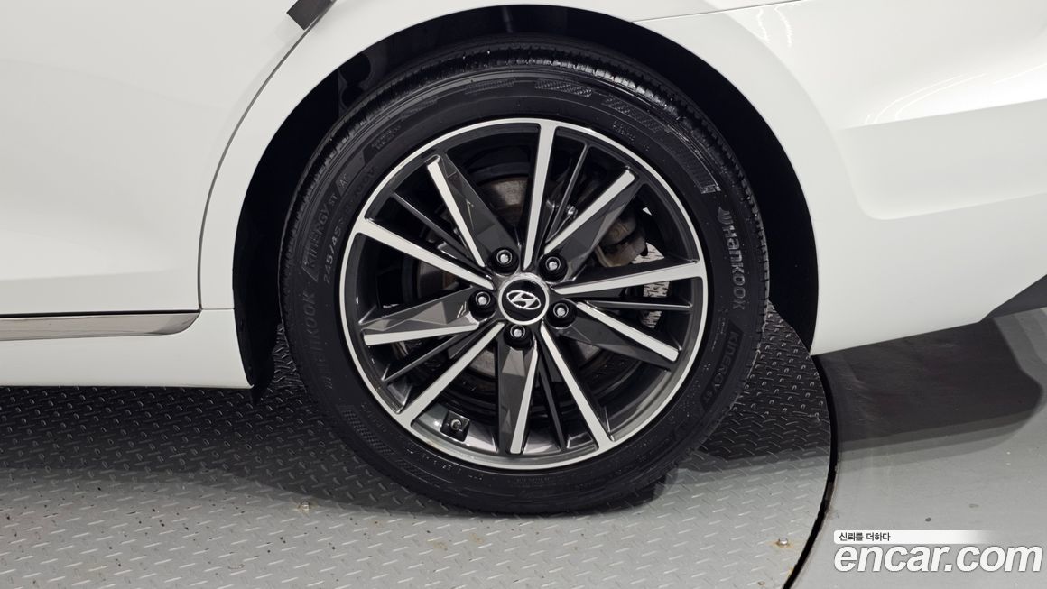 Hyundai Grandeur 2022