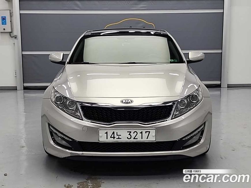 Kia K5 2011
