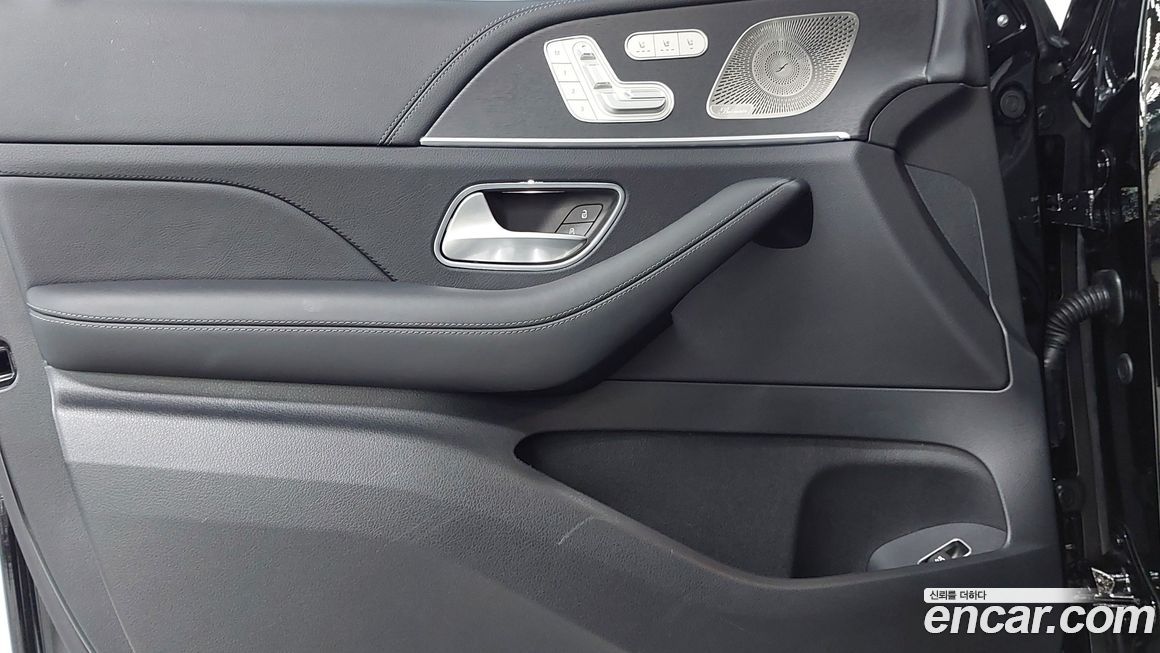 Mercedes-Benz GLS-Class 2025