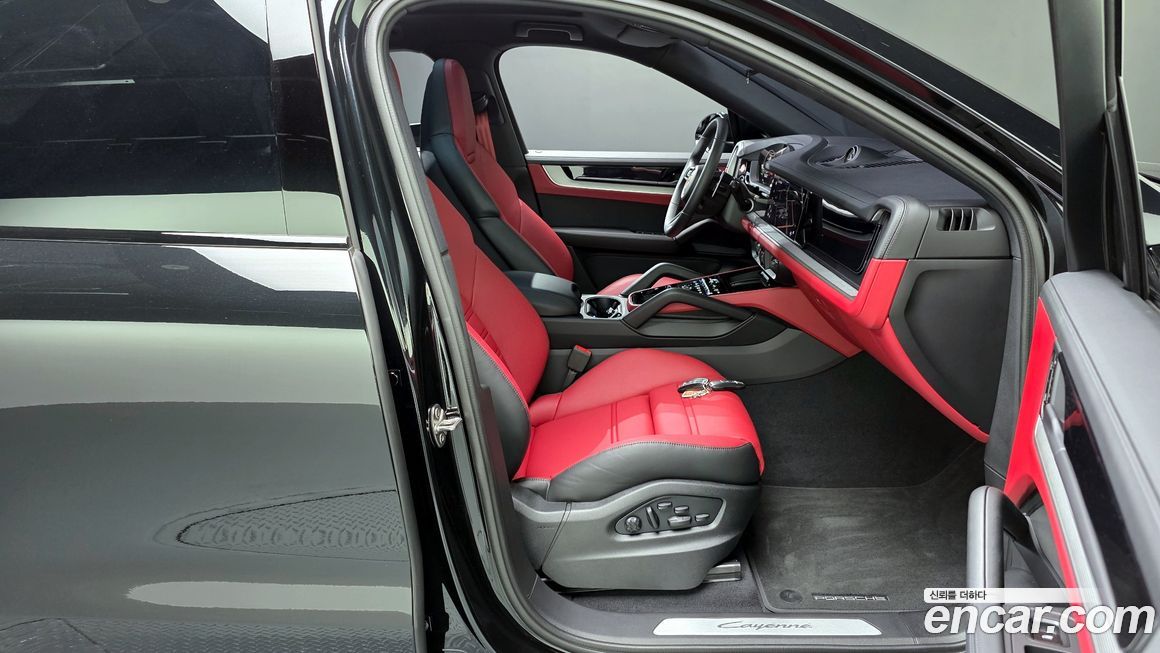 Porsche Cayenne 2025