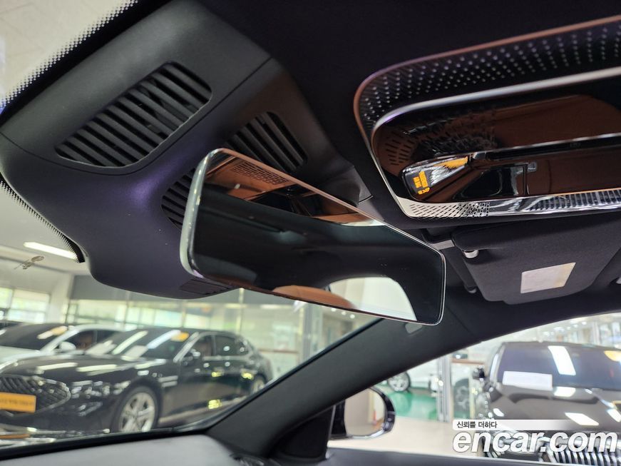 Mercedes-Benz S-Class 2026