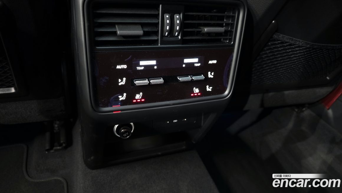 Porsche Cayenne 2025