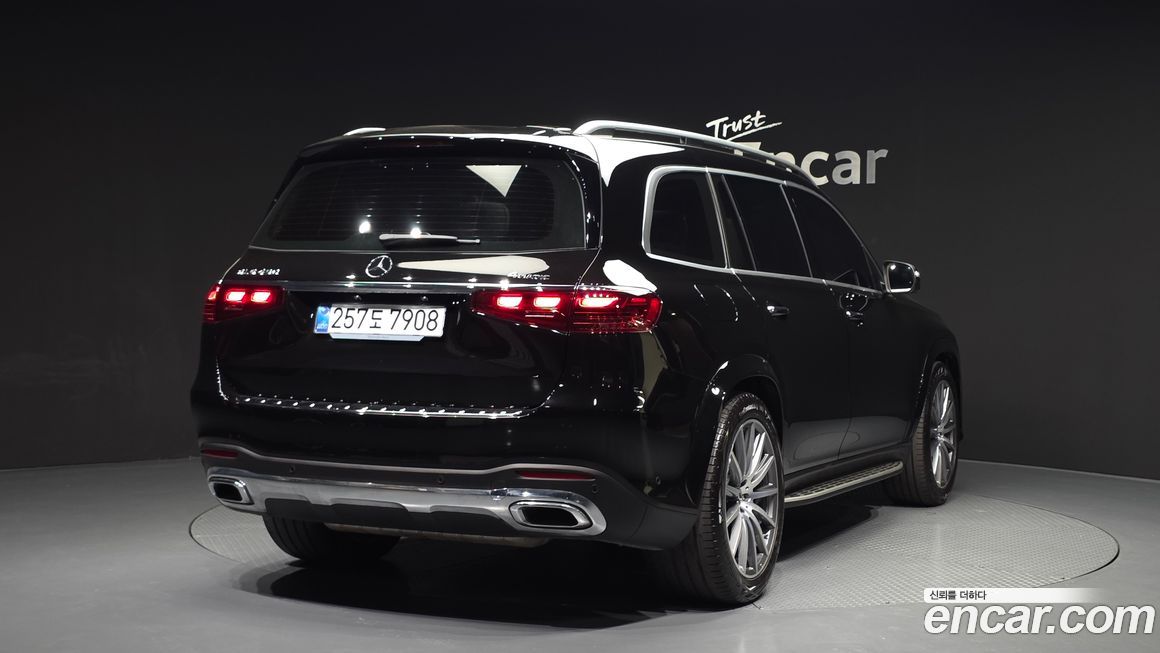 Mercedes-Benz GLS-Class 2025