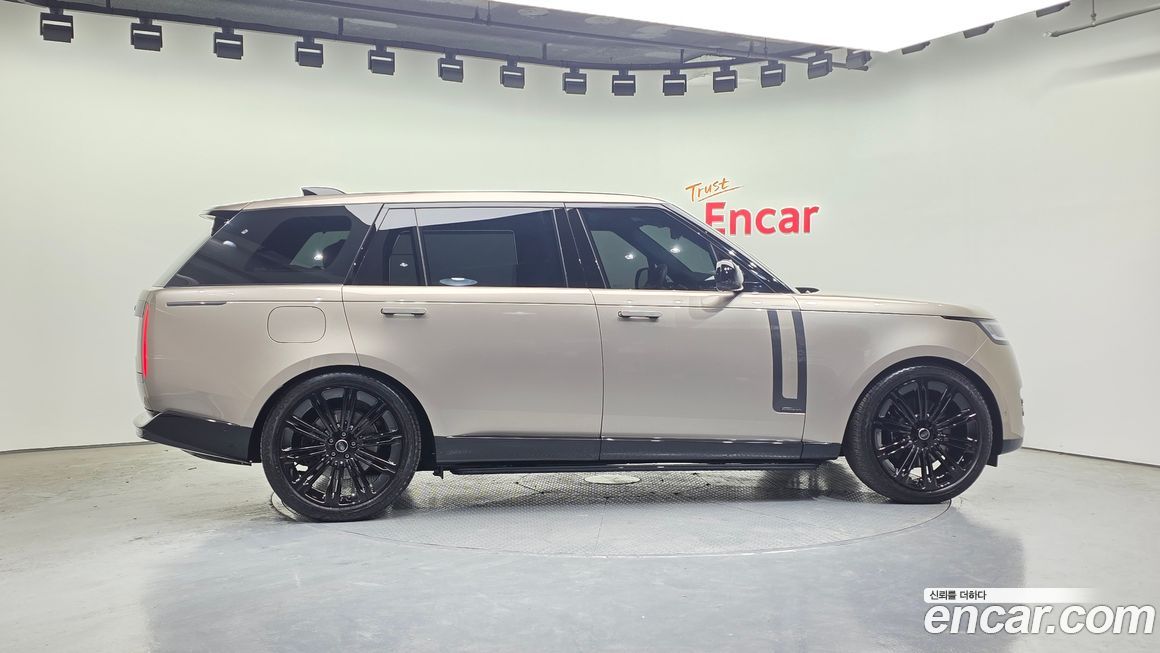 Land Rover Range Rover 2025