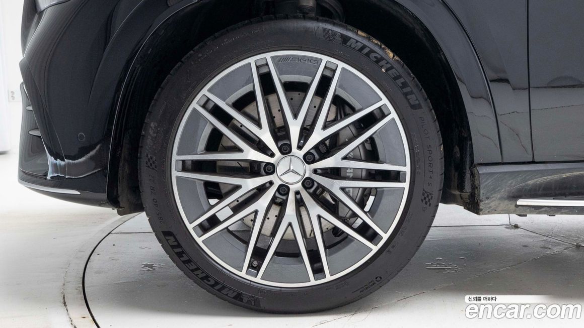 Mercedes-Benz GLE-Class 2025