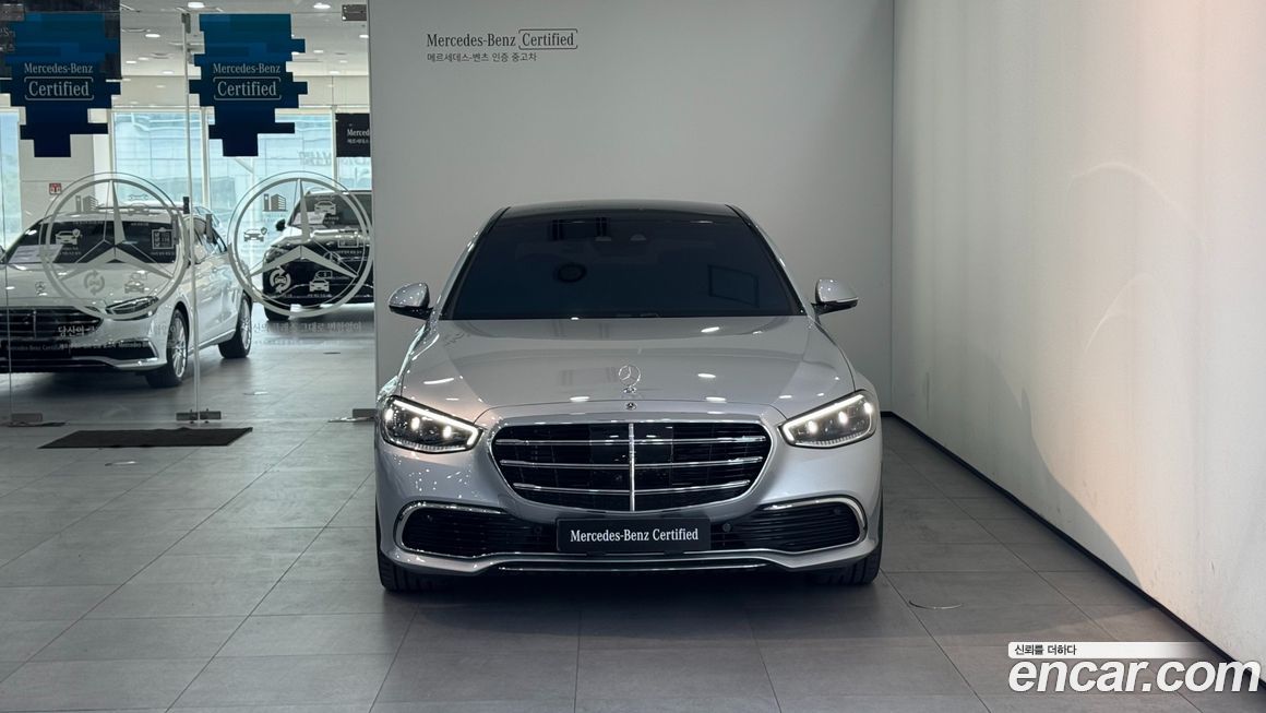 Mercedes-Benz S-Class 2025