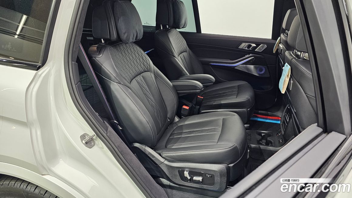 BMW X7 2024