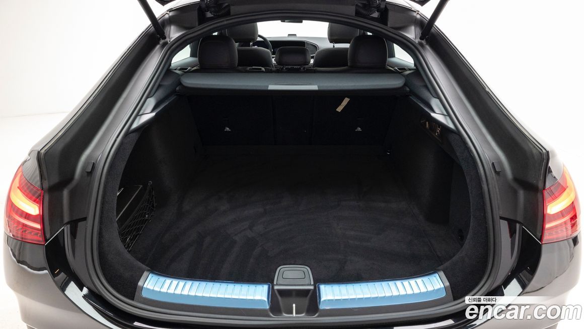 Mercedes-Benz GLE-Class 2025