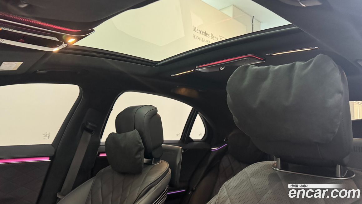 Mercedes-Benz S-Class 2025