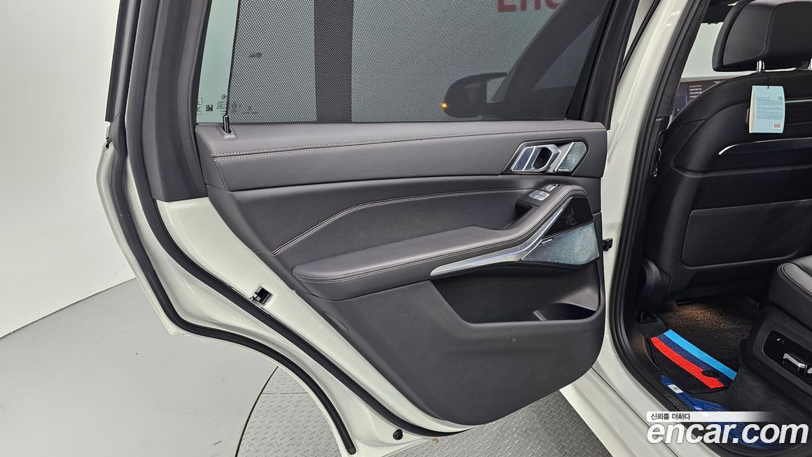 BMW X7 2024