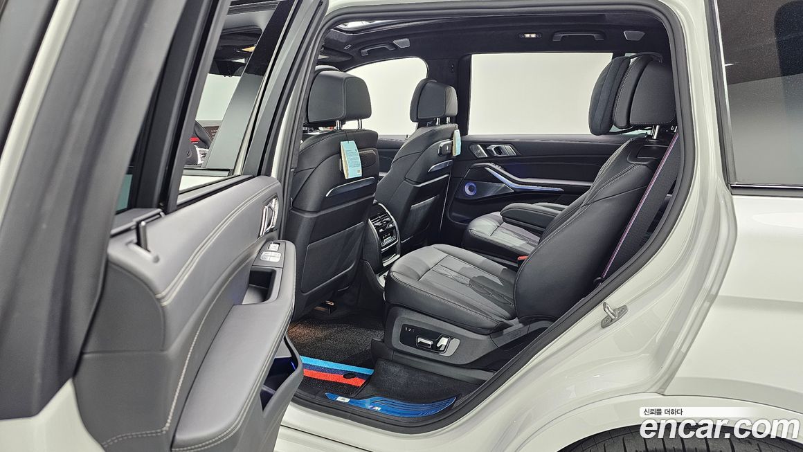 BMW X7 2024