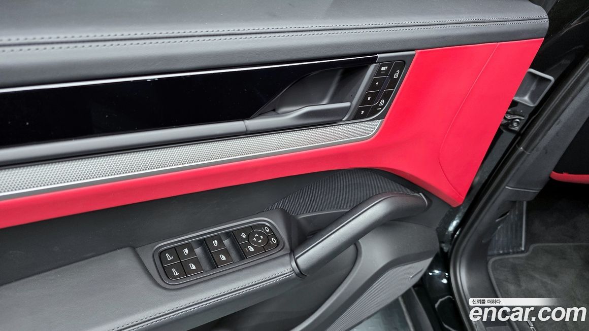 Porsche Cayenne 2025