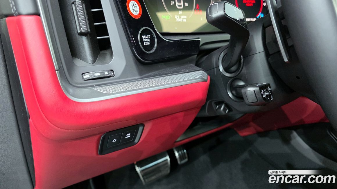 Porsche Cayenne 2025