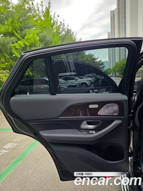 Mercedes-Benz GLE-Class 2026