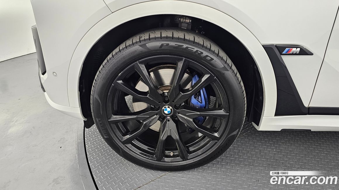 BMW X7 2024