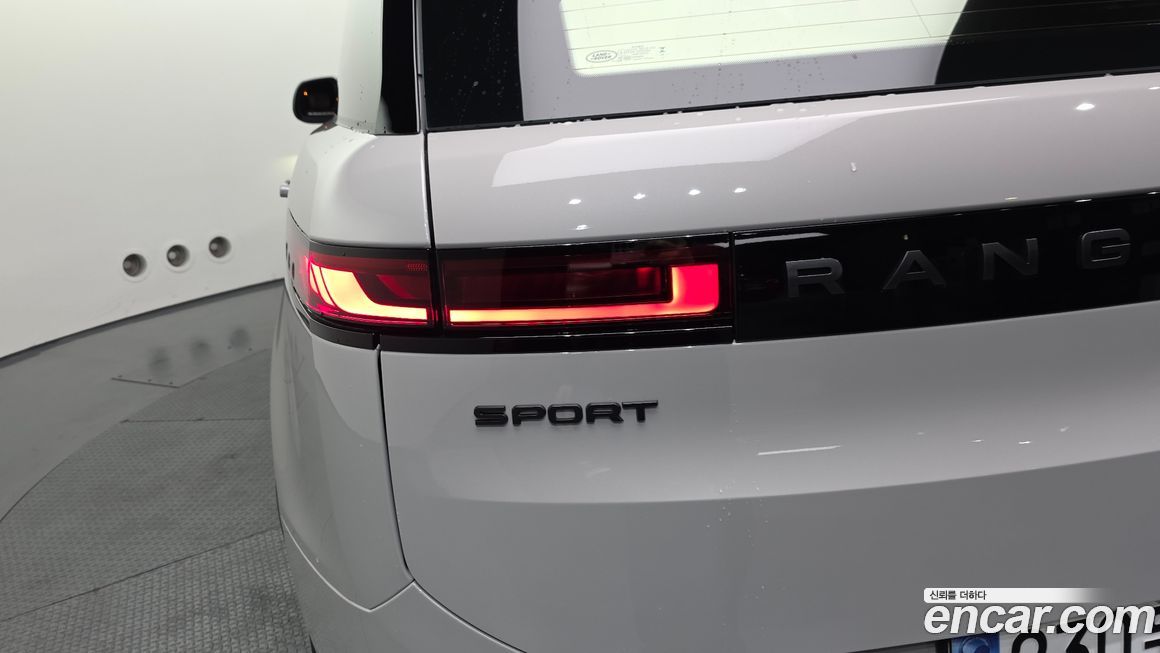 Land Rover Range Rover Sport 2025