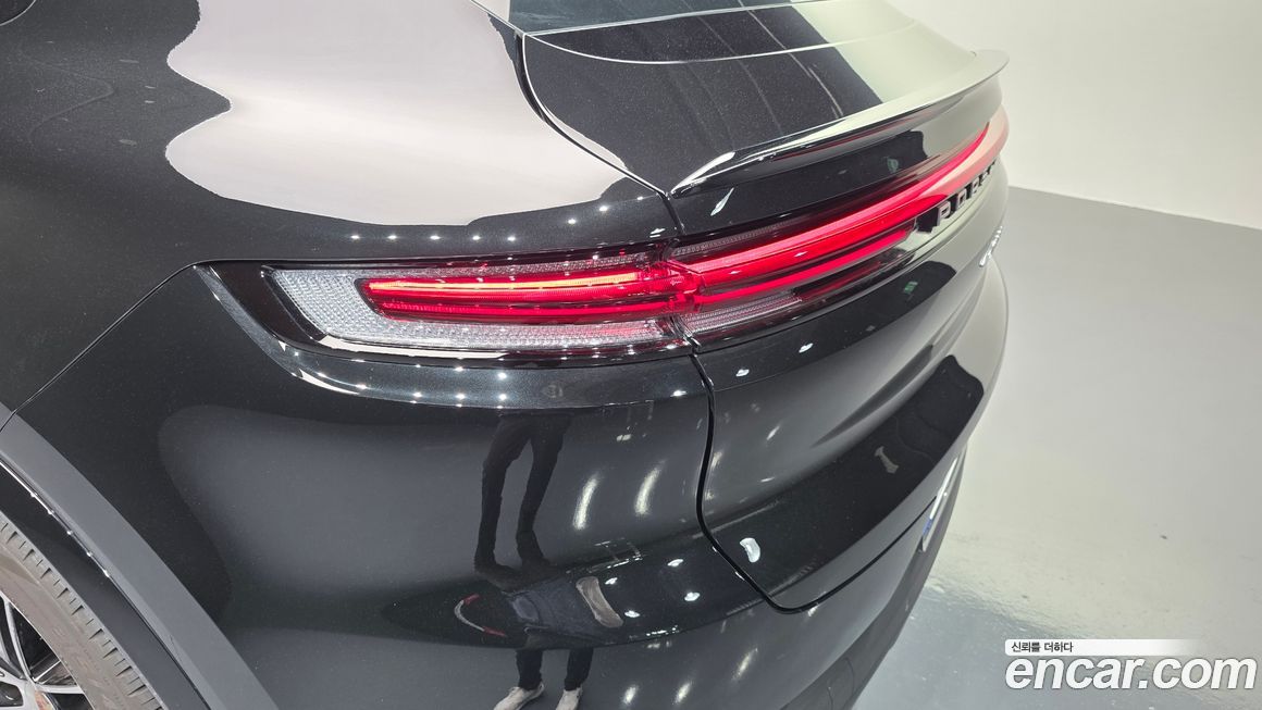 Porsche Cayenne 2025