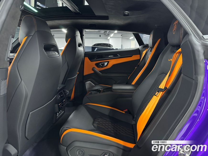 Lamborghini Urus 2024