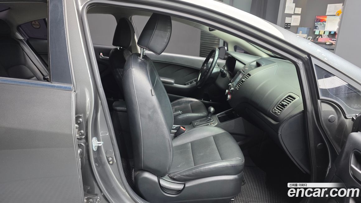 Kia K3 2013