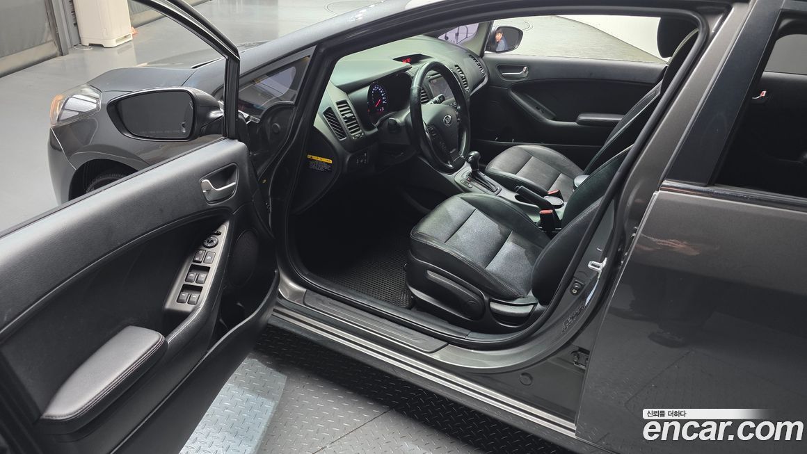 Kia K3 2013