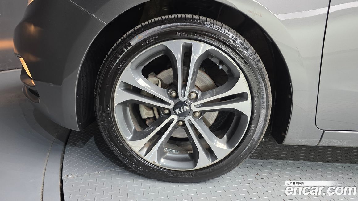 Kia K3 2013