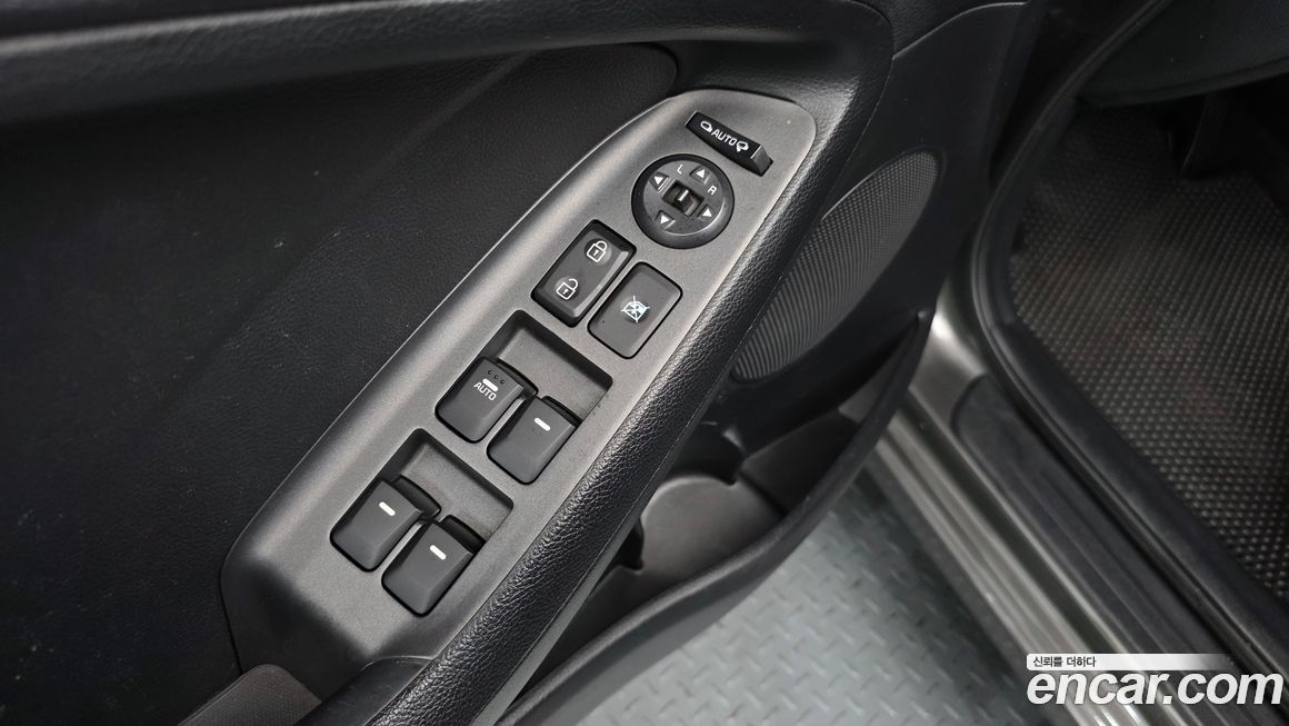 Kia K3 2013