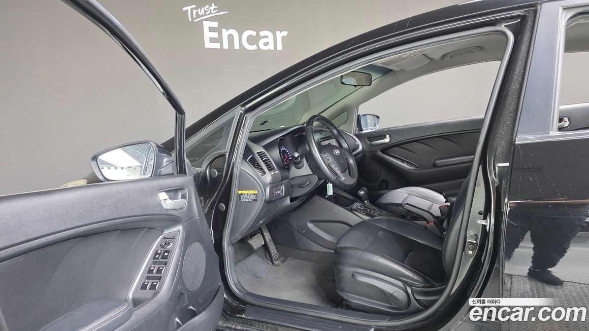 Kia K3 2013