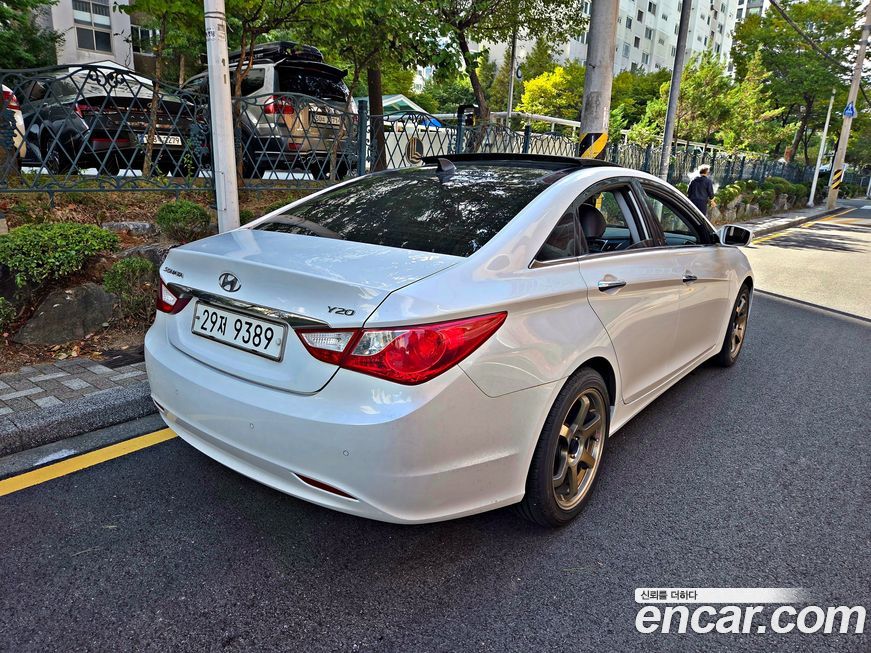 Hyundai Sonata 2011