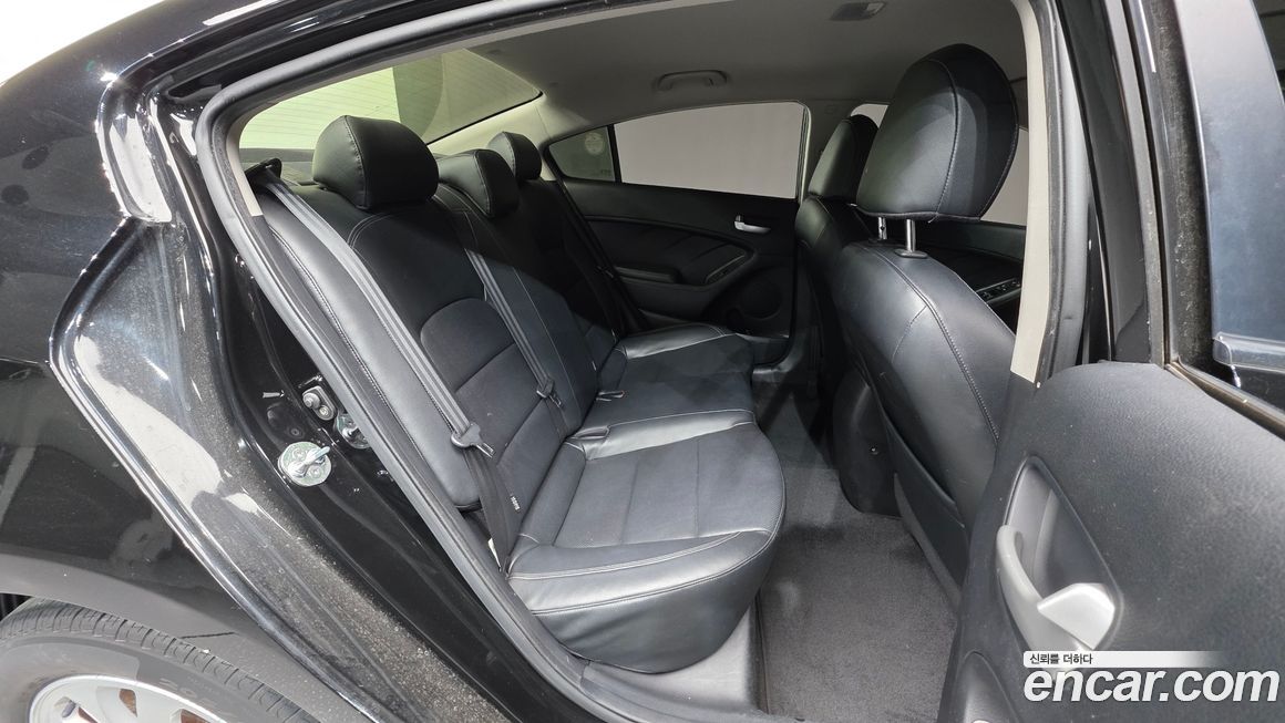 Kia K3 2013