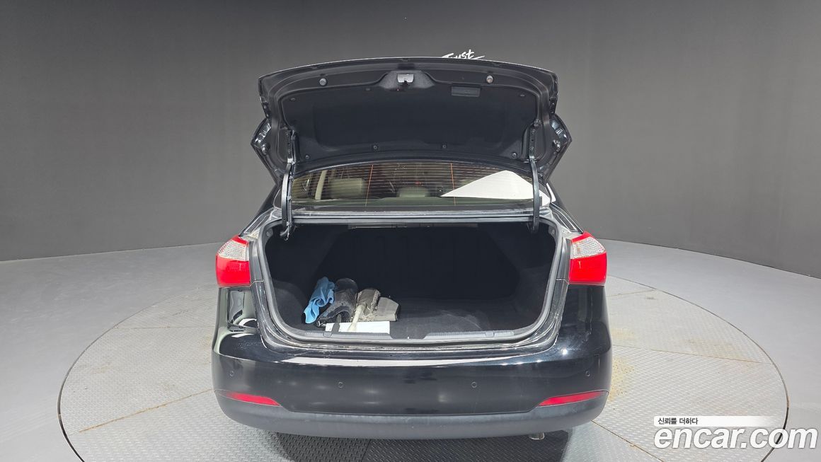 Kia K3 2013