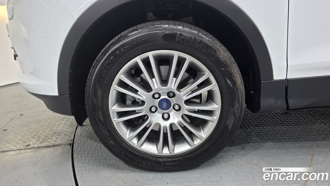 Ford Kuga 2016