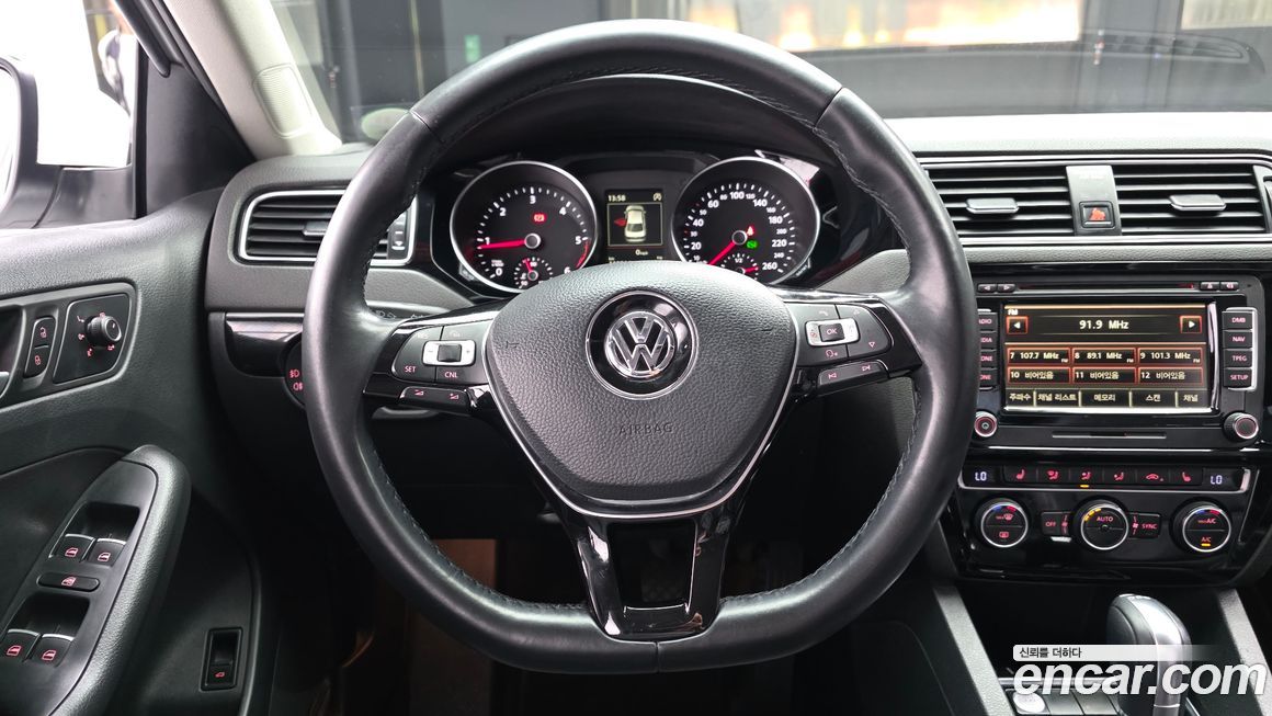 Volkswagen Jetta 2015
