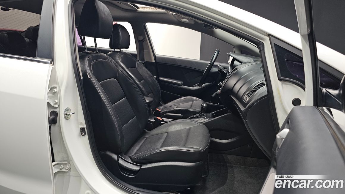 Kia K3 2015