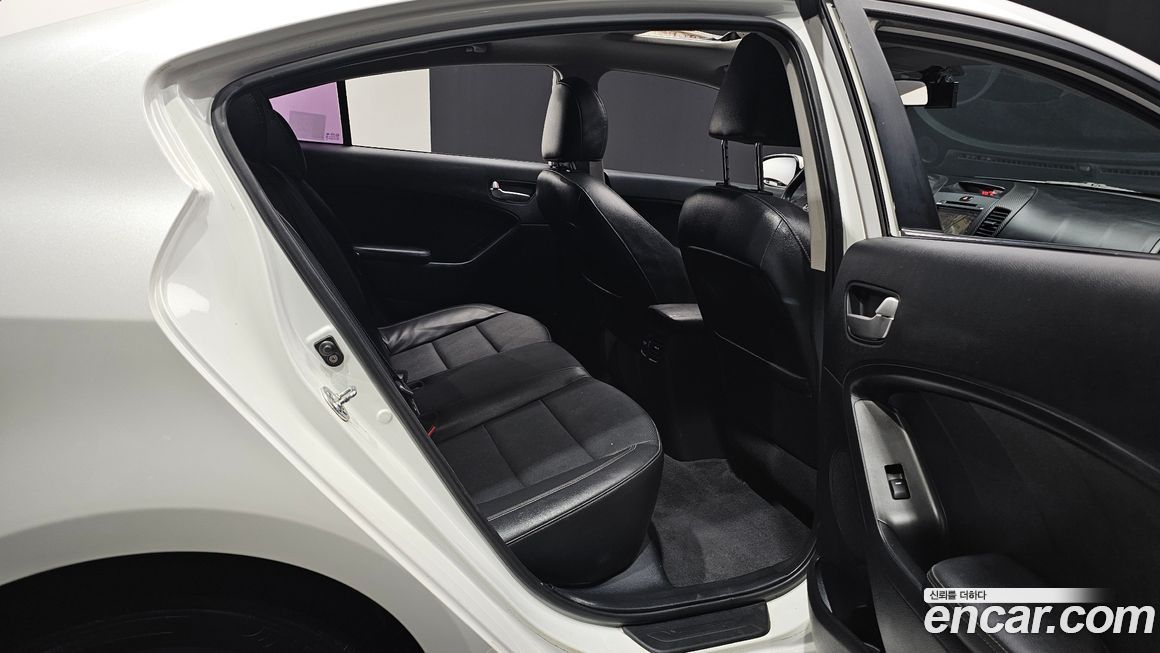 Kia K3 2015