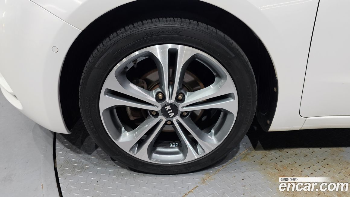Kia K3 2015