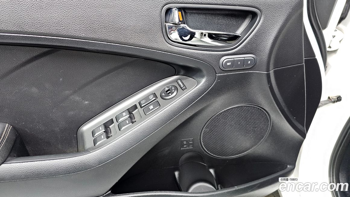 Kia K3 2015