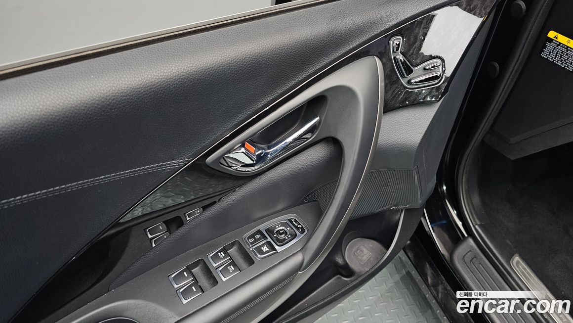 Hyundai Grandeur 2016