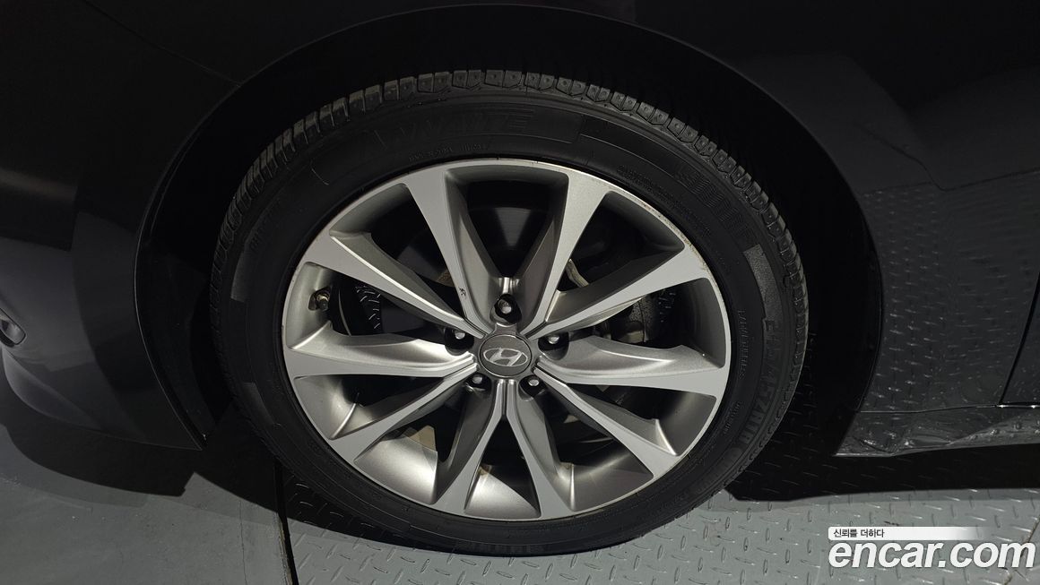 Hyundai Grandeur 2015