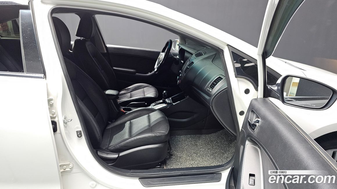 Kia K3 2015