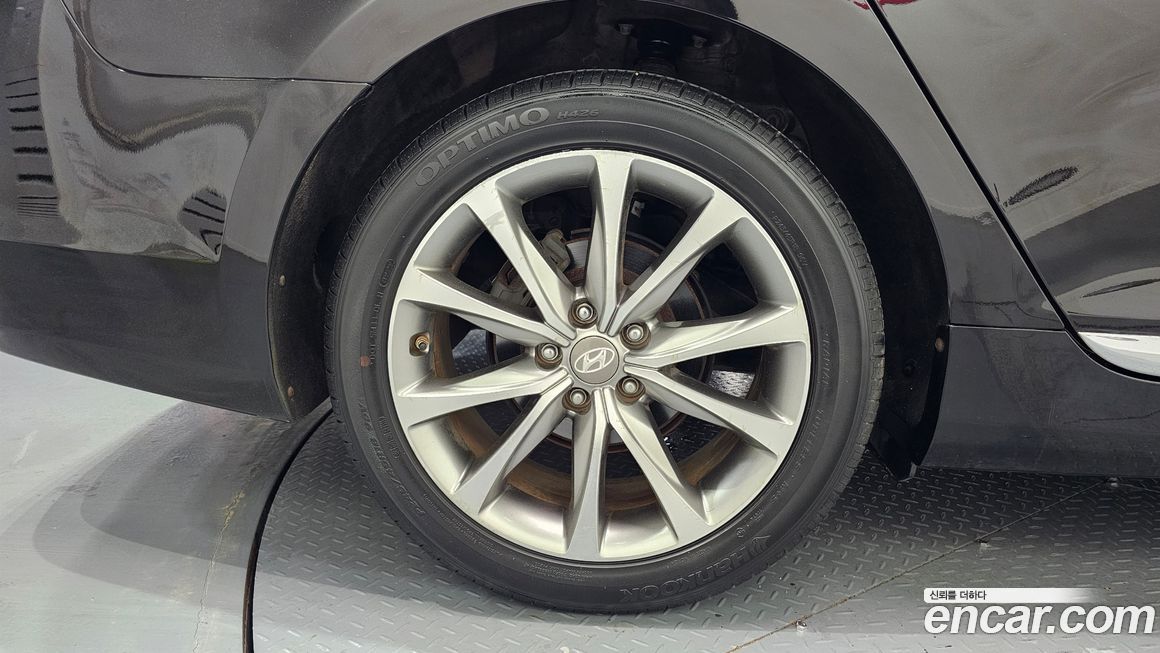 Hyundai Grandeur 2016